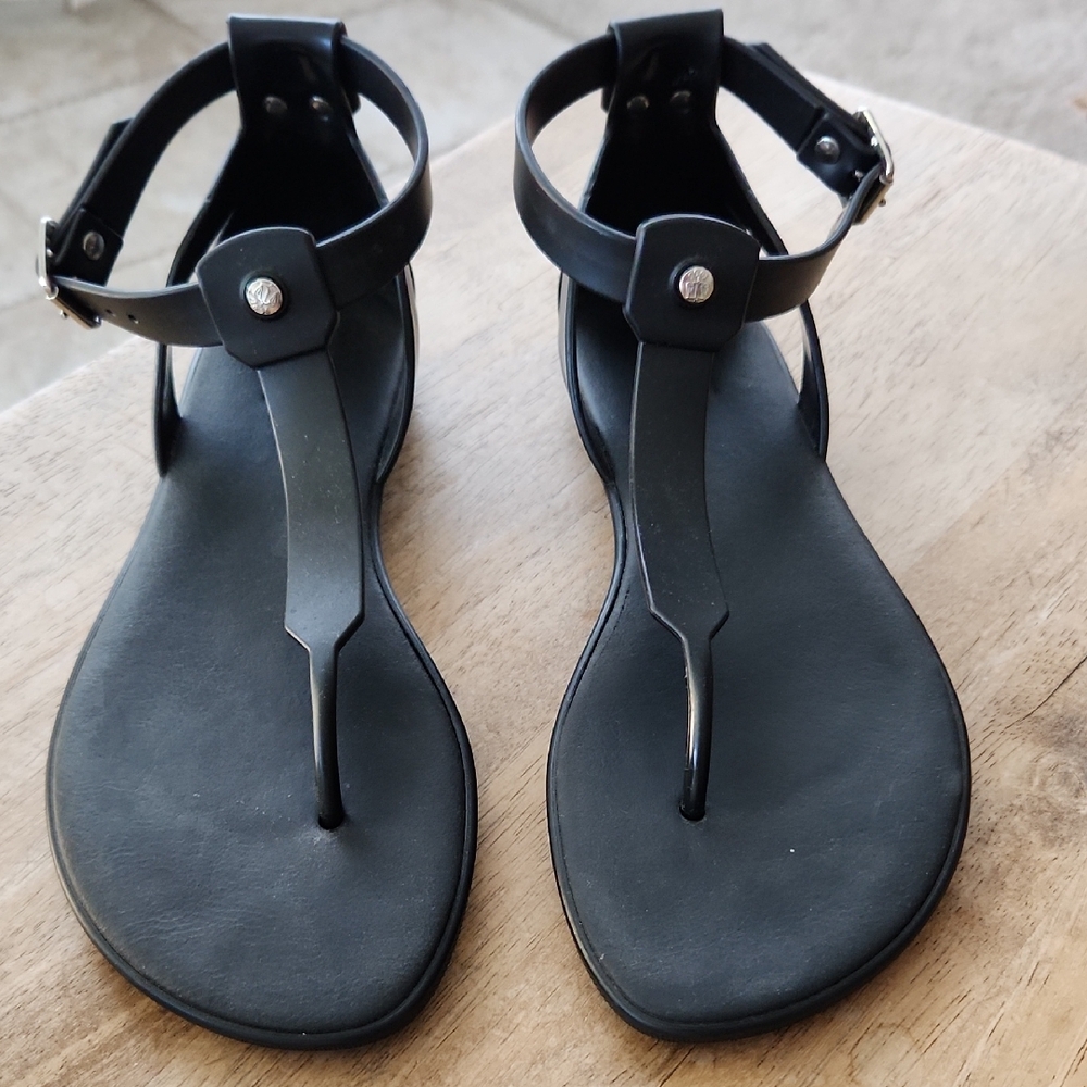 NWOT Hunter Sandals